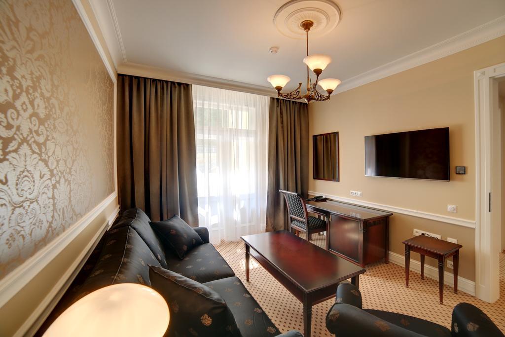 Suite Standard with Wellness Access,724518853:JPEG